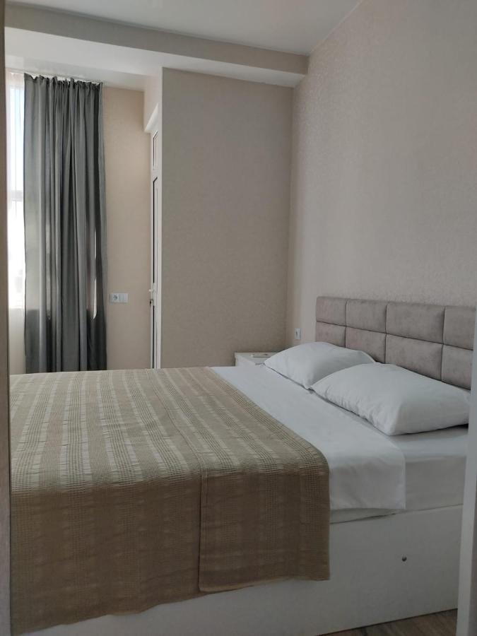 Pushkin Street Pearl Hotell Kutaisi Exteriör bild